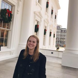 Meet your Posher, Caroline